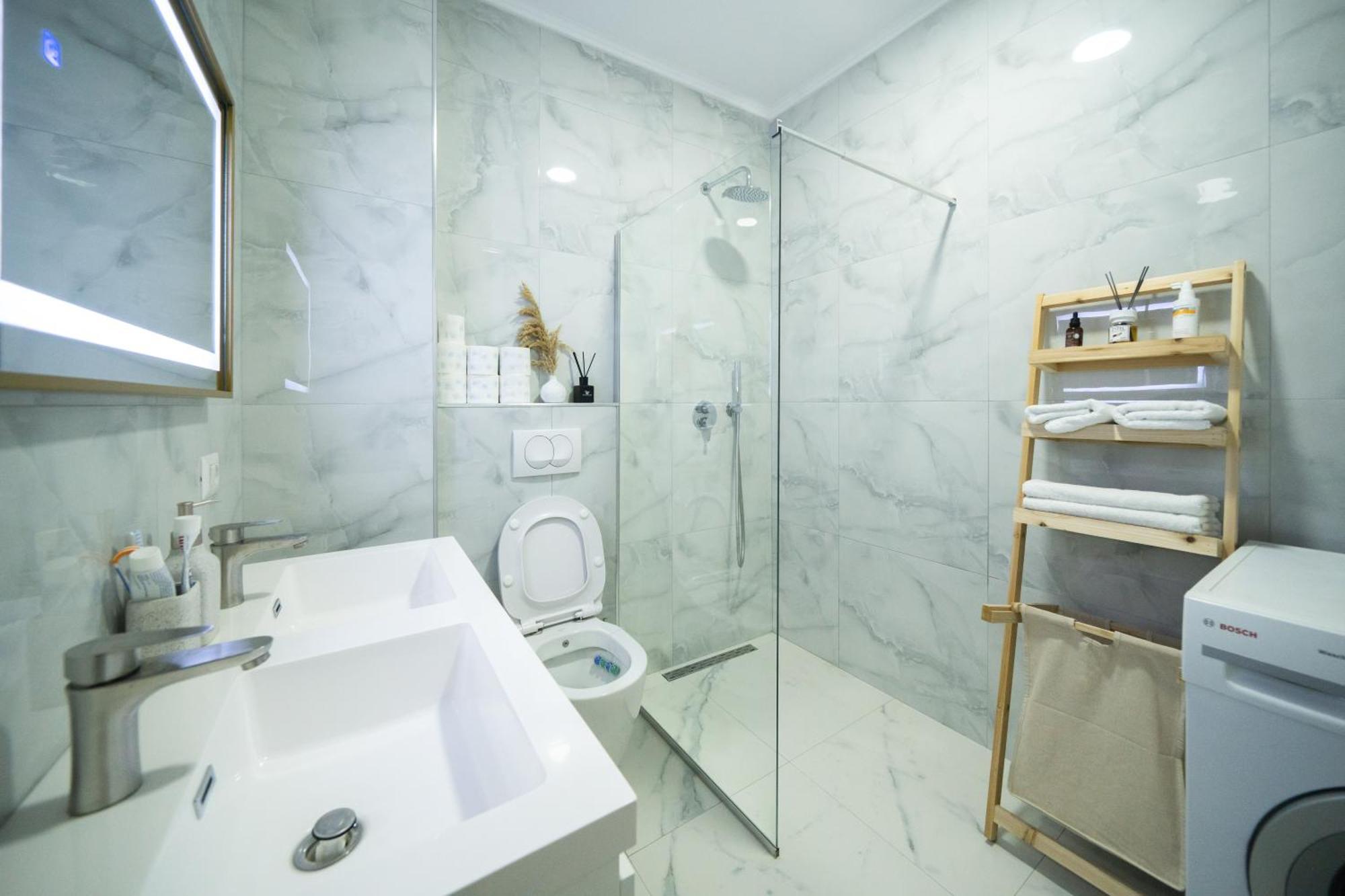Luxury Adriatic * Golem (Tirana)