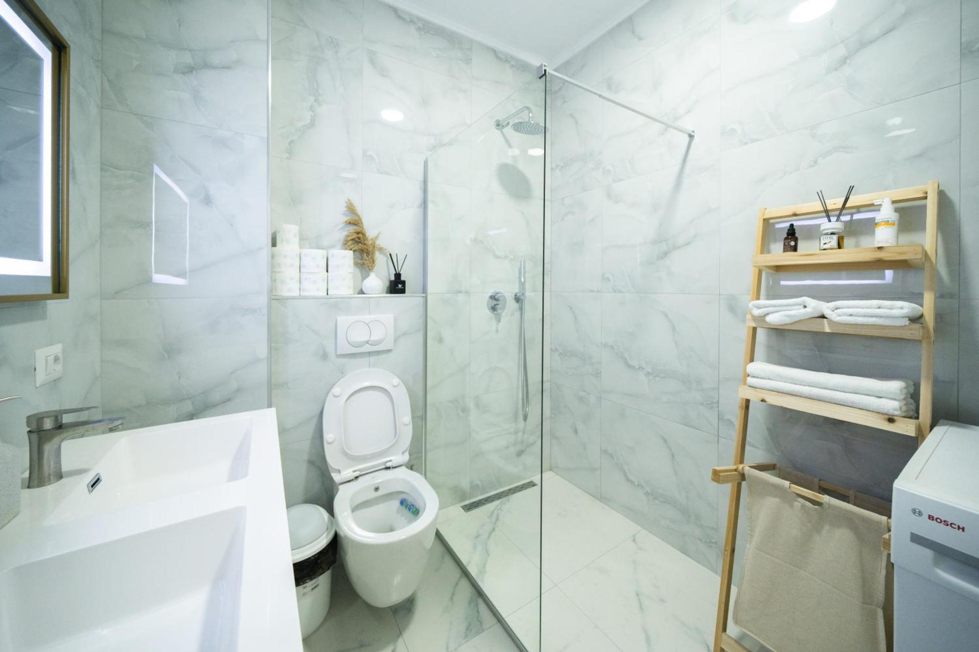 Luxury Adriatic Apartament Golem (Tirana)